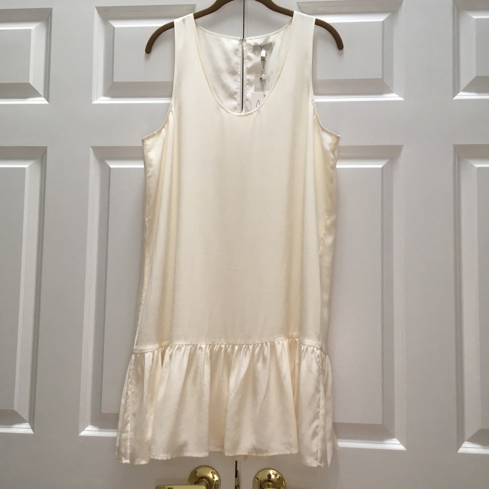 NWT Joie Ori D Silk Dress Drop Waist Ruffle Porcelain Cream Flaws size Large